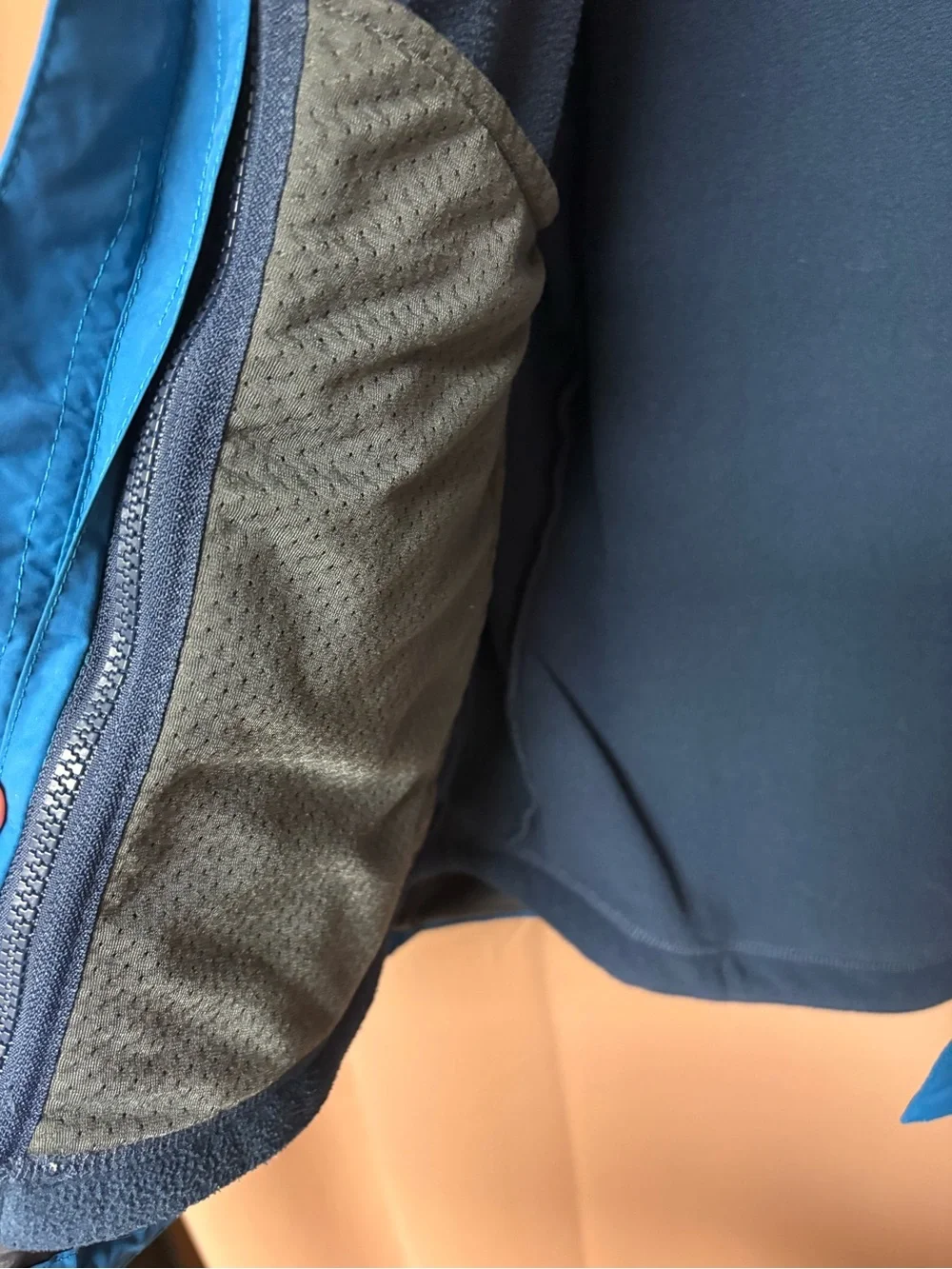 The North Face HyVent Jacket Men's Medium Blue Waterproof Shell Fleece Zip Lined